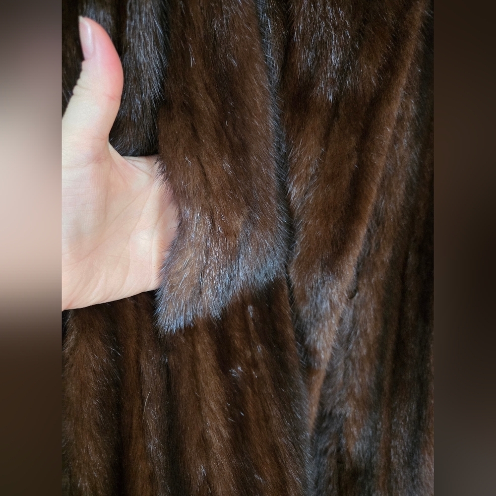 Vintage Female Mink Fur Coat – Luxury Piece, Exceptional Quality, Ptp 21'' - Picture 15 of 16